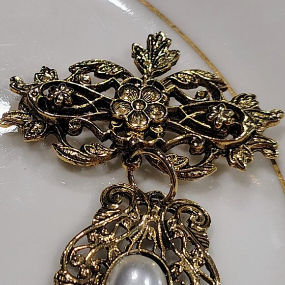 Vintage Ornate Victorian Style Bar & Dangle Faux Pearl Brooch Pin - Picture 2 of 6
